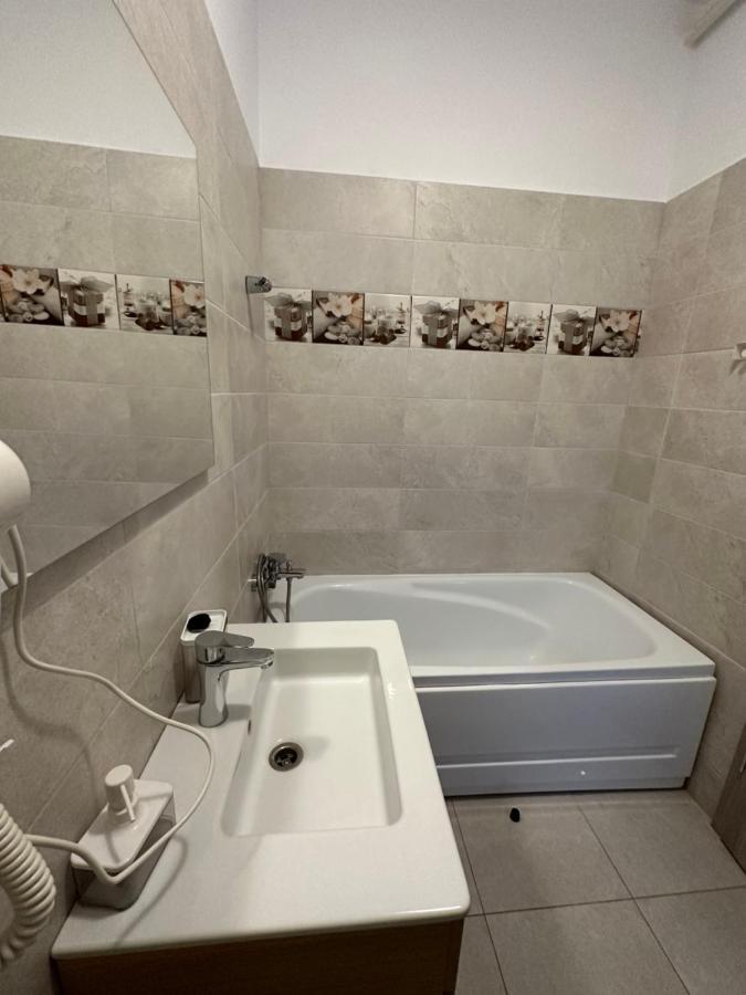 97 Rent House * Bucureşti